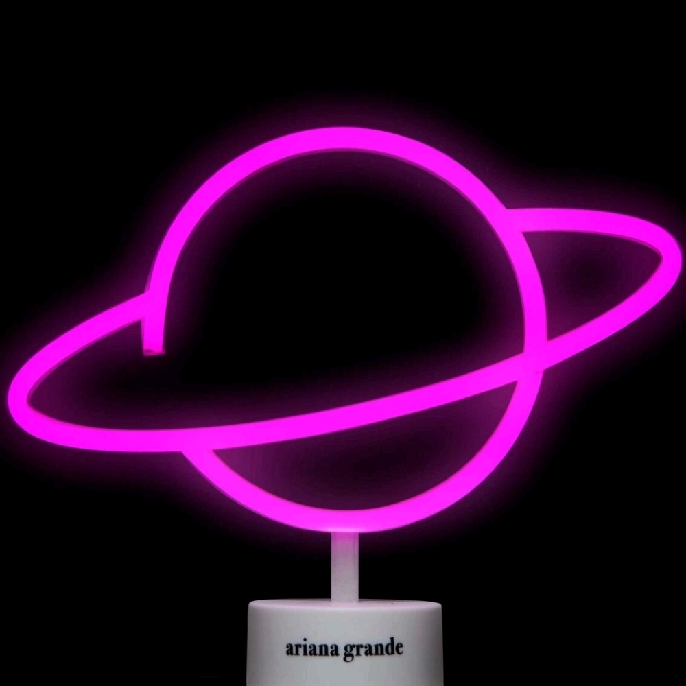 ARIANA GRANDE Neon Desk Light Limited Edition Battery Operated New In Box - Picture 4 of 4
